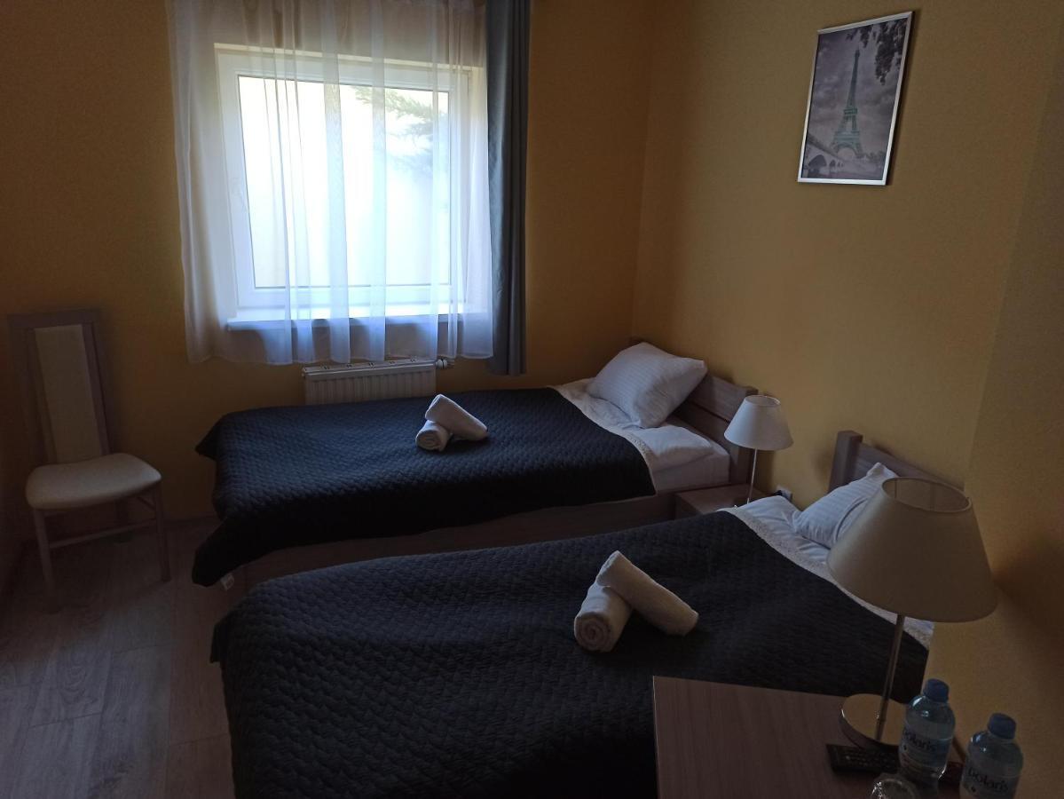Motel Pauza à Tarnowo Podgórne Extérieur photo