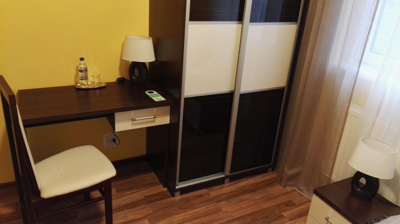 Motel Pauza à Tarnowo Podgórne Extérieur photo